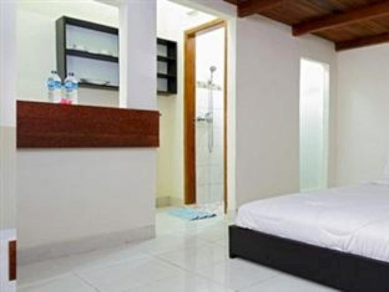 Super Oyo 91495 Hotel Indah Residence Denpasar Exteriör bild