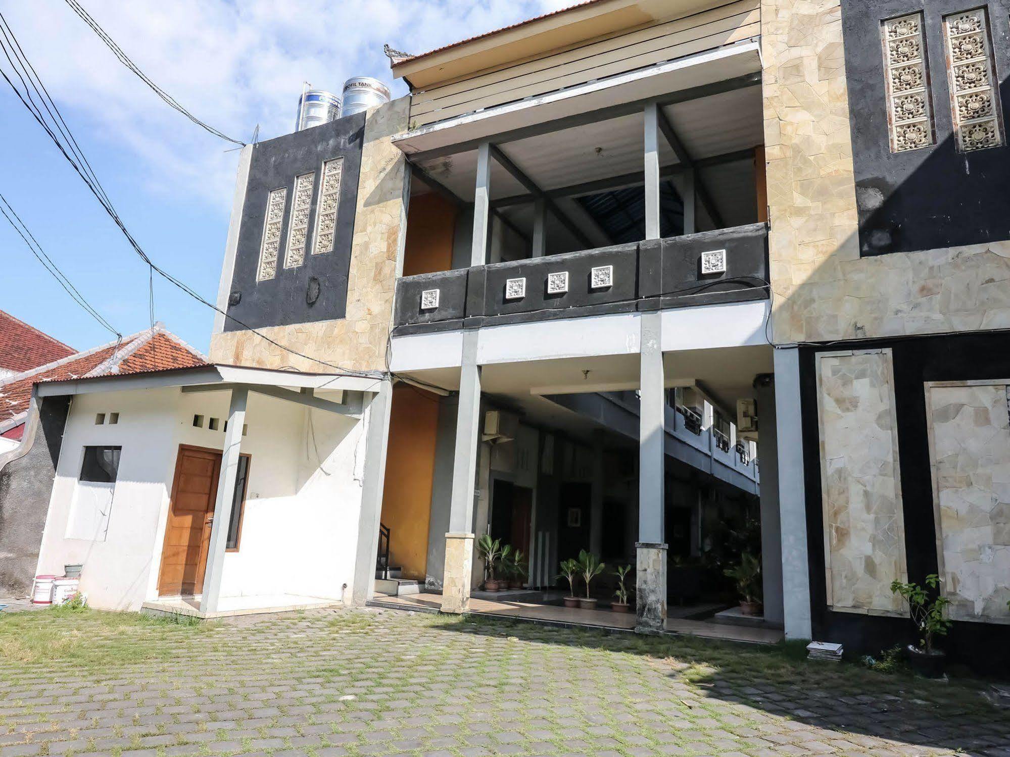 Super Oyo 91495 Hotel Indah Residence Denpasar Exteriör bild